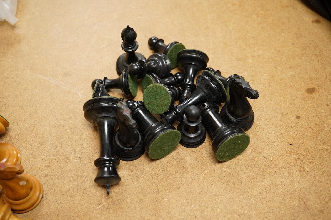 A Jaques Staunton pattern boxwood and ebony chess set, largest piece 8.5cm high